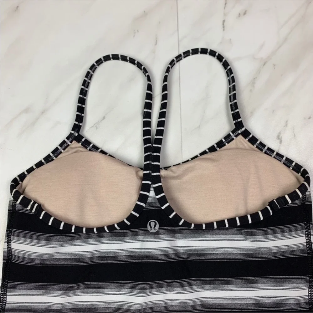Lululemon Womens Size 6 Power Y Tank Luon Capilano Stripe Black White Racerback